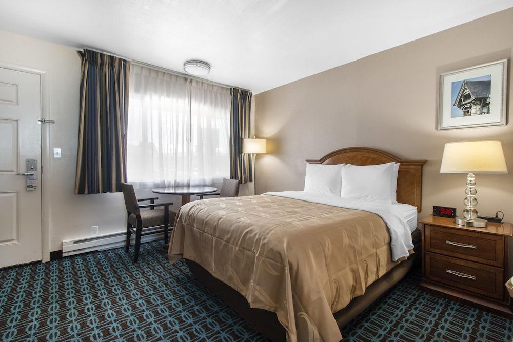 Ramada Bayside Inn & Suites Eureka Extérieur photo