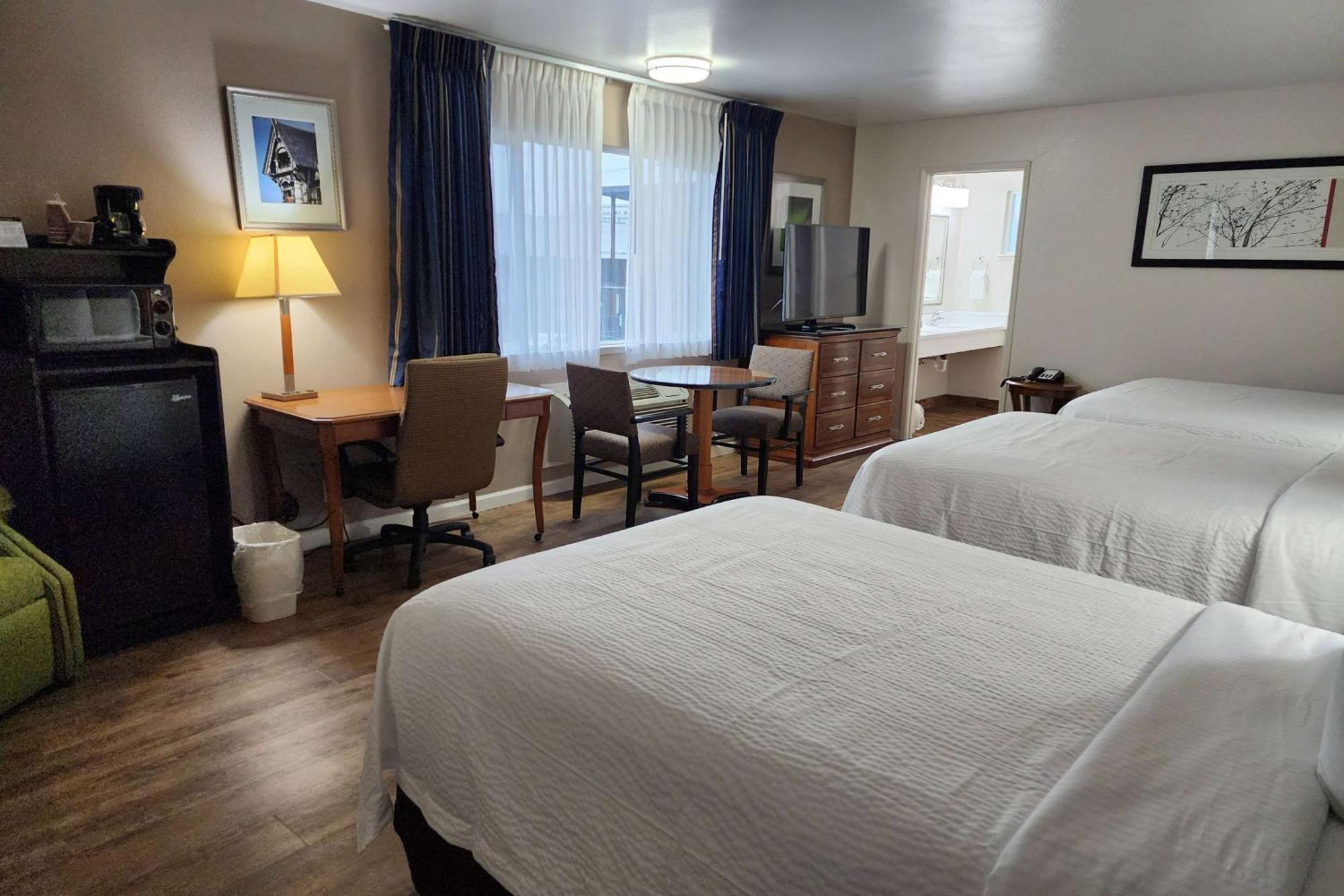 Ramada Bayside Inn & Suites Eureka Extérieur photo
