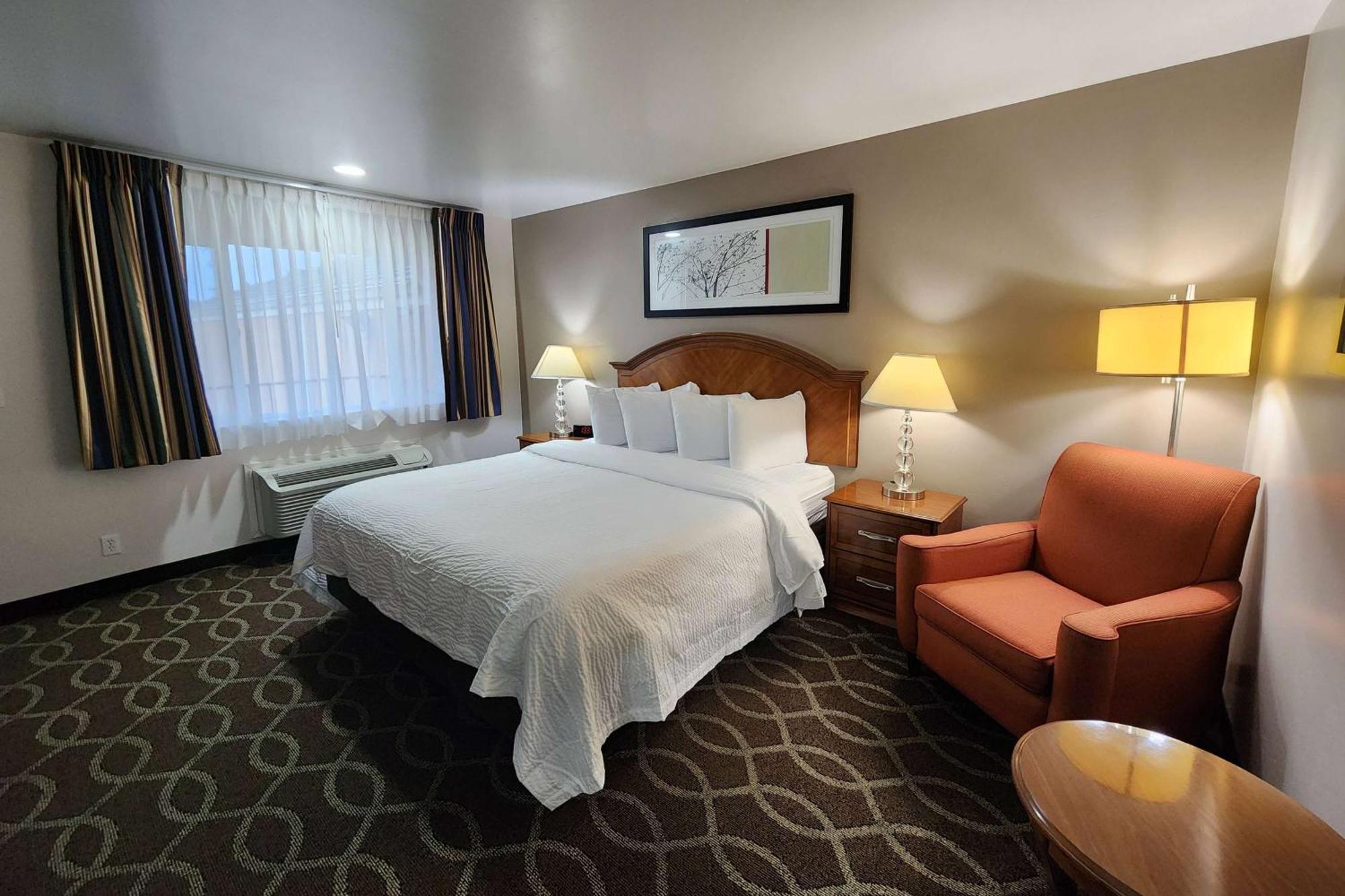 Ramada Bayside Inn & Suites Eureka Extérieur photo