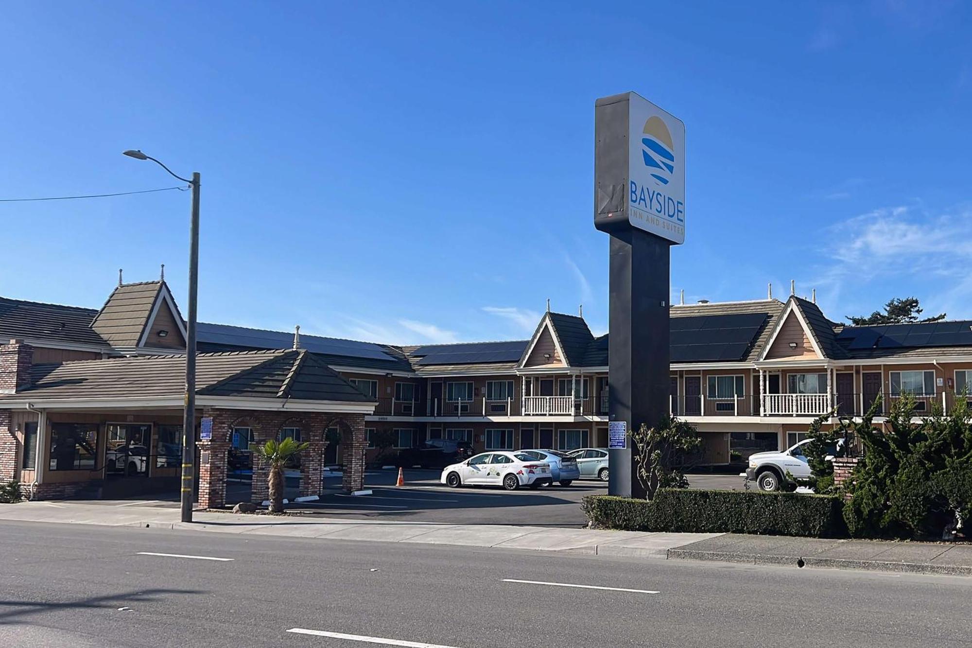 Ramada Bayside Inn & Suites Eureka Extérieur photo