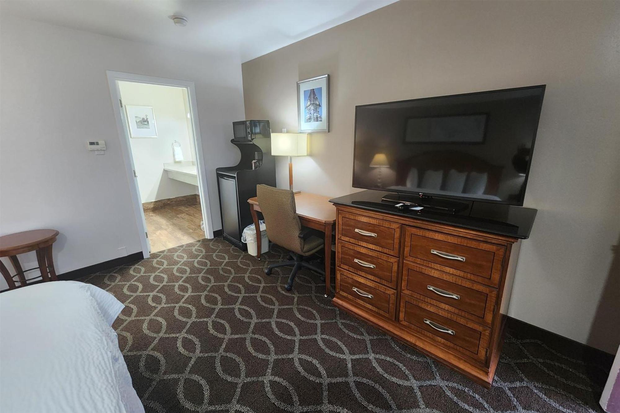 Ramada Bayside Inn & Suites Eureka Extérieur photo