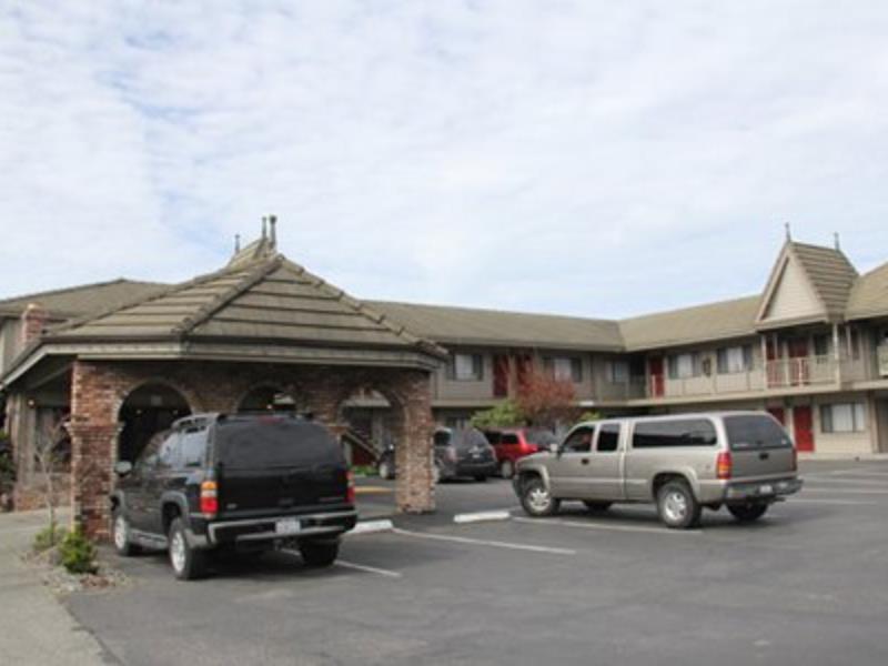 Ramada Bayside Inn & Suites Eureka Extérieur photo